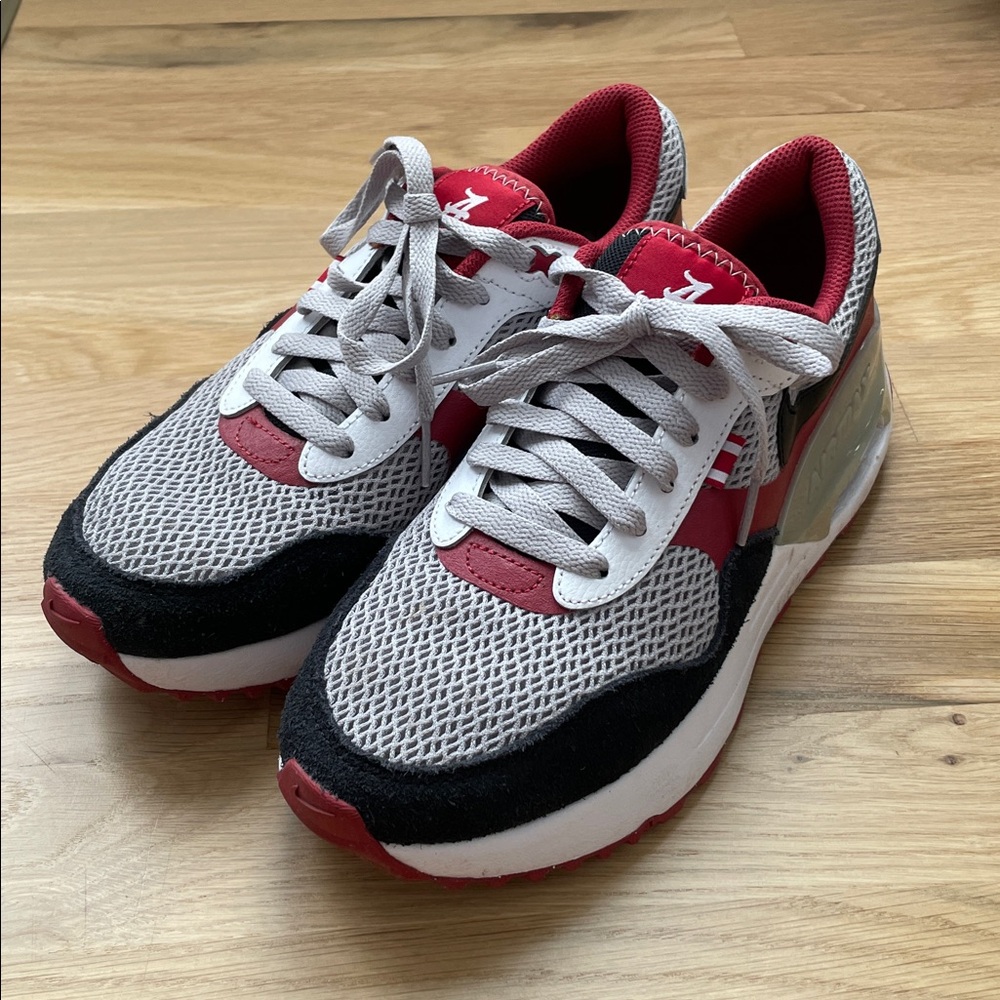 Nike Women's Sneakers Red and Gray